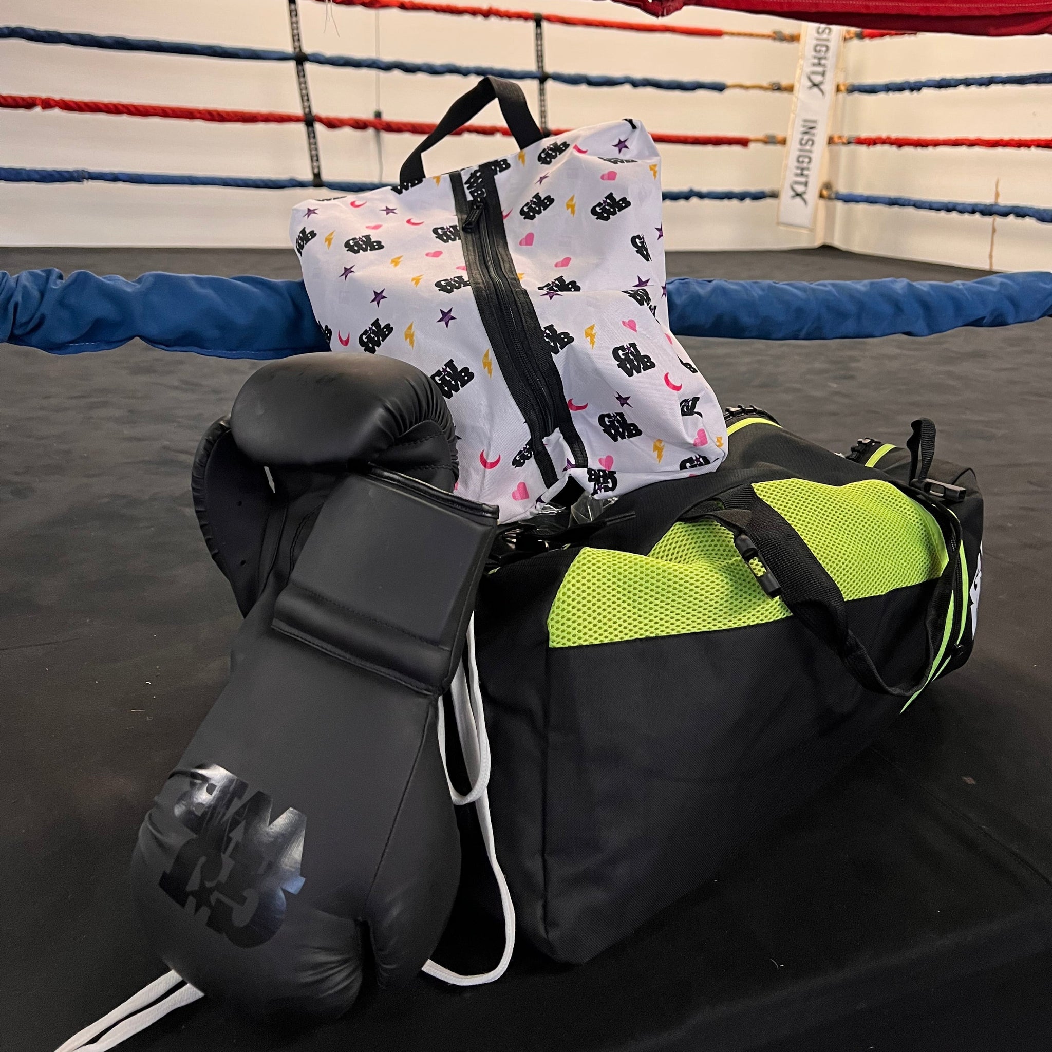 The LARGE ULTIMATE Boxing Gym Bag – Girls Just Wanna Box